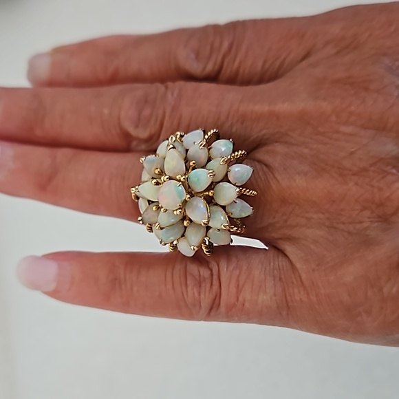 Vintage 14k Opal Flower Cluster Ring - Picture 8 of 9